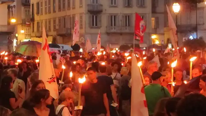 Манифестации и протесты забастовки Турин Италия