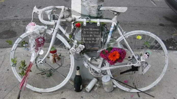 Ghost Bikes - Bici fantasma - Велосипеды призраки в Италии.