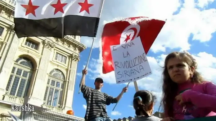 Сирийские радикалы опять вышли на площади Италии.