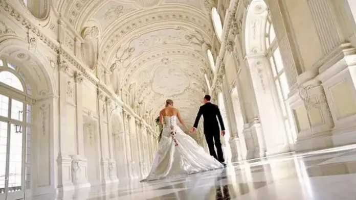 Свадьба в Италии в Королевском дворце в Турине отличный выбор