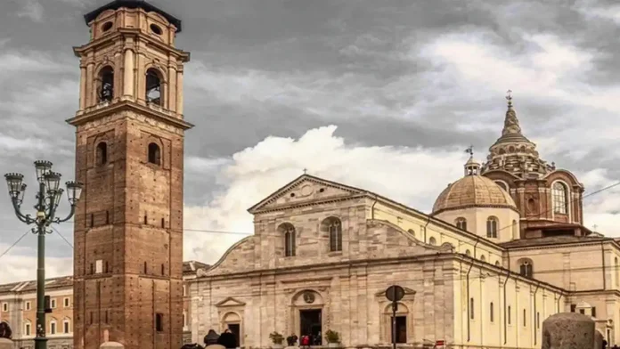 Кафедральный собор Турина Иоанна Крестителя важны й культурный и религиозный памятник города