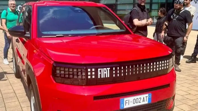 Новый Fiat Grande Panda замечен в Турине